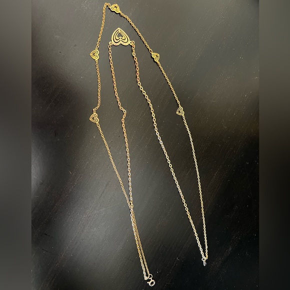 Gold Hearts Necklace - Picture 4 of 6